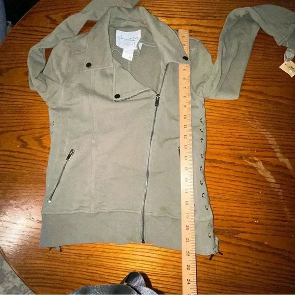NEW American Rag Womens Small Moto Jacket Green Size Asymmetrical Zip Front Edgy - Picture 11 of 11